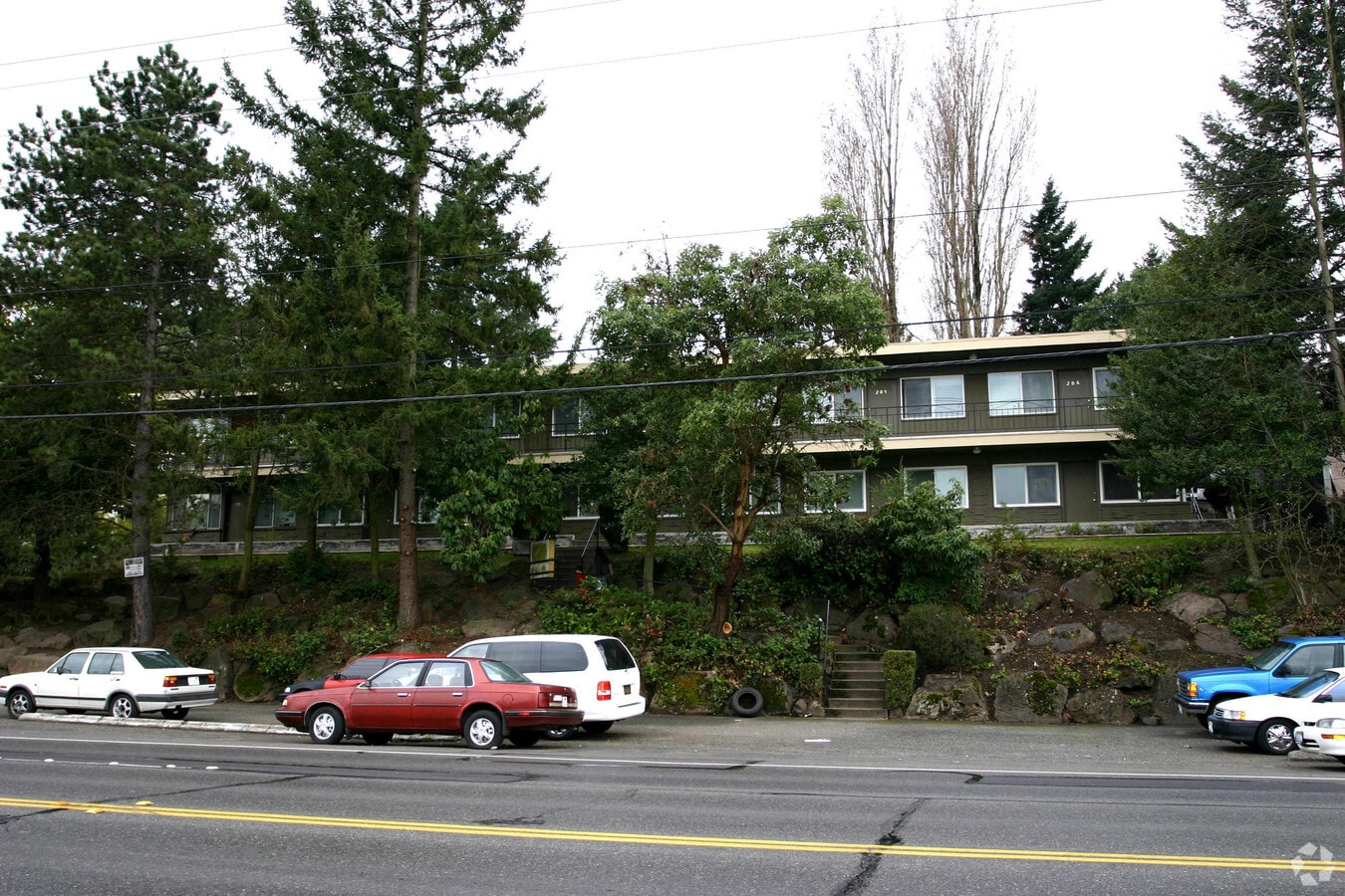 Cascade Vista Apartments - Cascade Vista Apartments