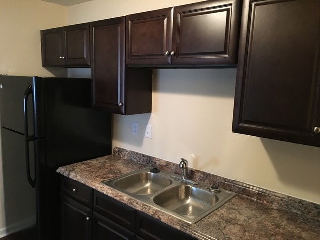 Photo - Treetop Apartments