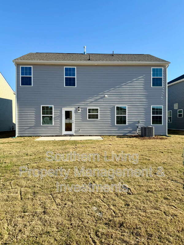 Photo - 1413 Secrest Cmns Dr