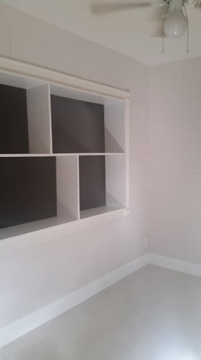 Building Photo - 836 NW 12th Ter Unit 1 Rental