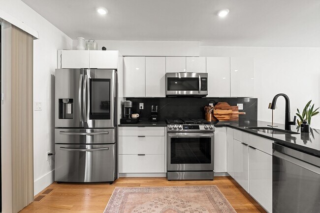 Photo - 4 Everett Pl Unit 1