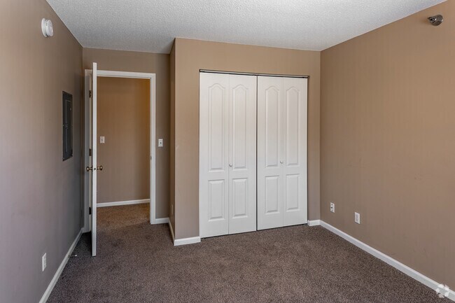 3BR, 2BA - 1,190SF - Second Bedroom
