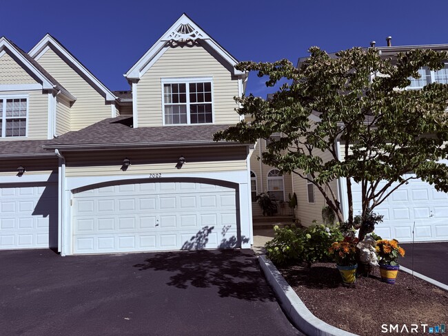 2002 Eaton Ct Unit 2002