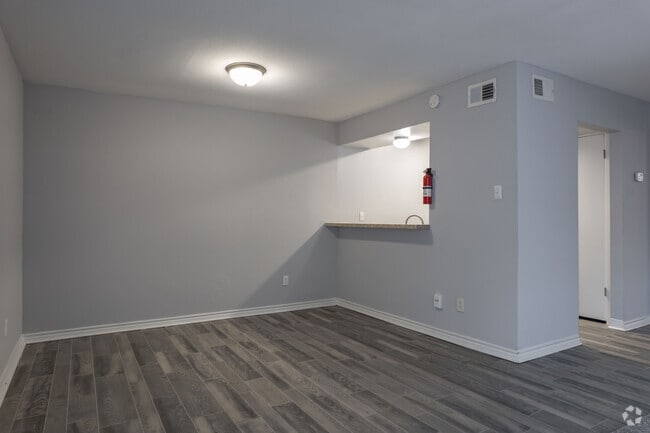 Dining room - Belmont Place/La Fontaine