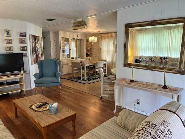 Photo - 727 Sugar Palm St Casa