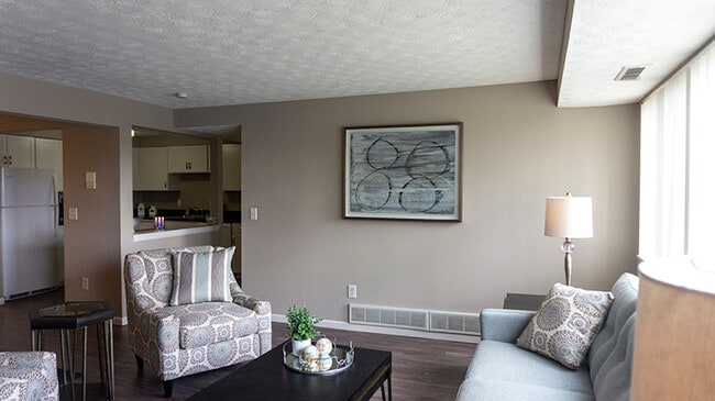 Willow Pond Apartments & Townhouses