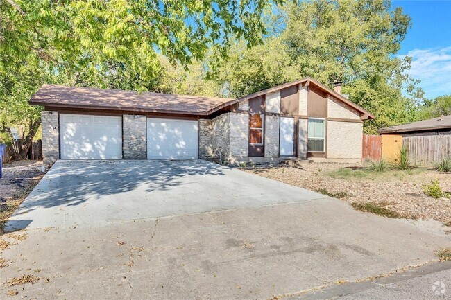 Building Photo - 2517 Glen Springs Way Unit B Rental