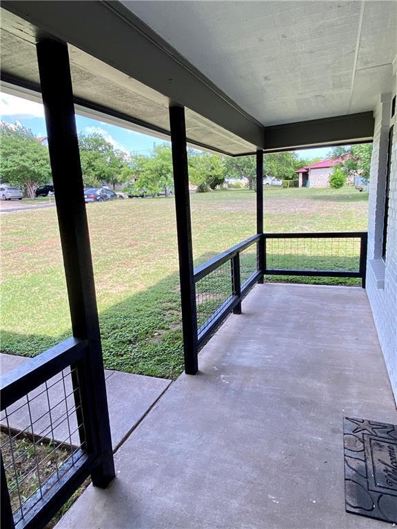 Photo - 1715 Shadowview Dr