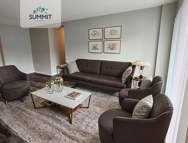 Photo - 535 Proudfoot Place