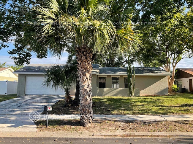 Building Photo - 1542 Canterbury Cir Rental