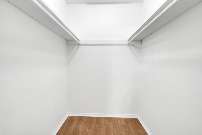 Building Photo - 635 Walston Ln