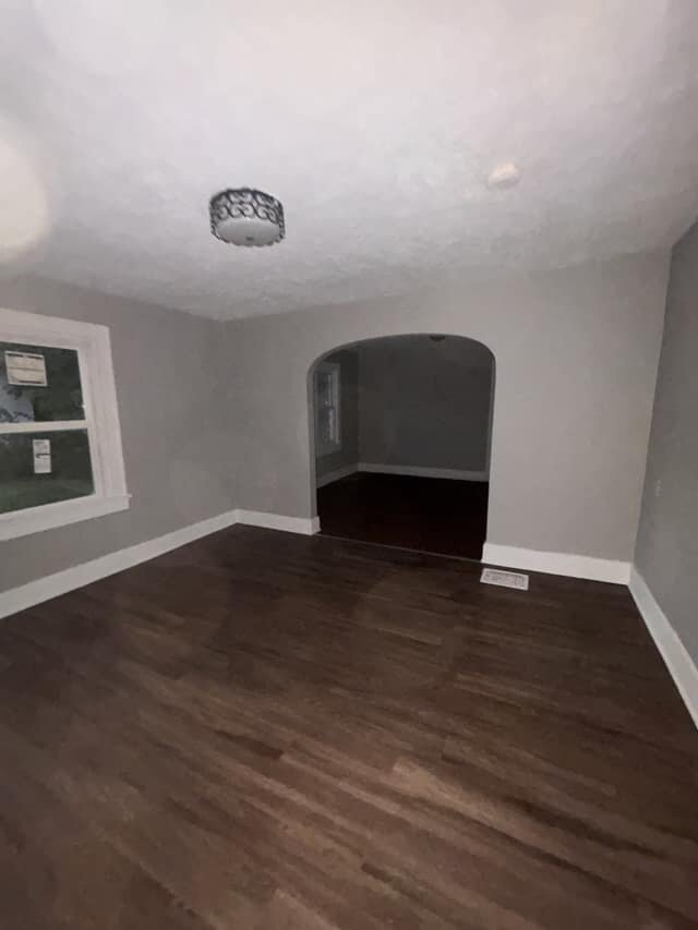 238 W Peoria Ave