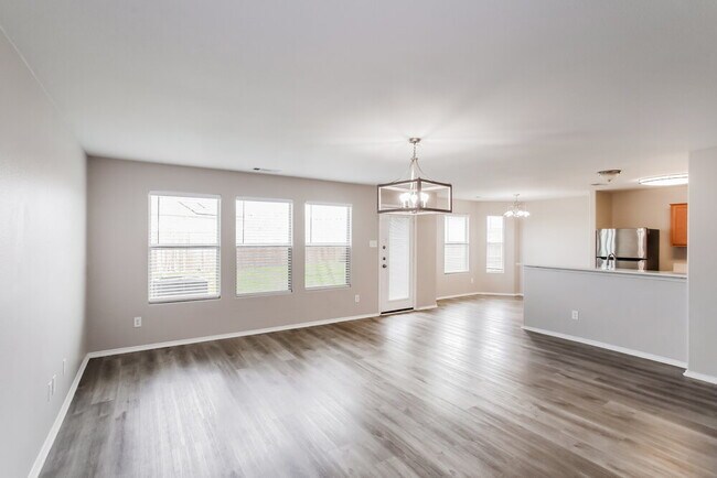 Photo - 7528 Lazy Spur Blvd