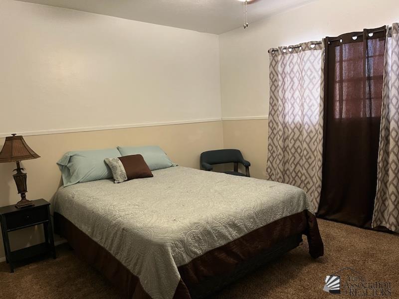 Photo - 990 W 6th St