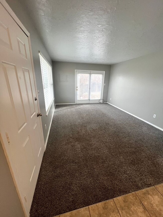 Photo - 5017-5019 Bannock Hwy Unidad 5019 Bannock Hwy