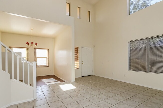 Photo - 15122 W Polk St