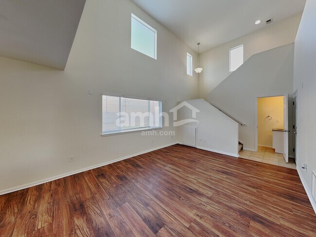 Photo - 5075 Pelican St