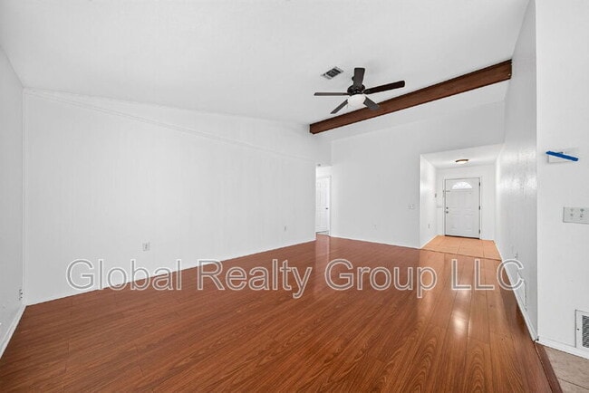 Photo - 7713 Narrow Pass St