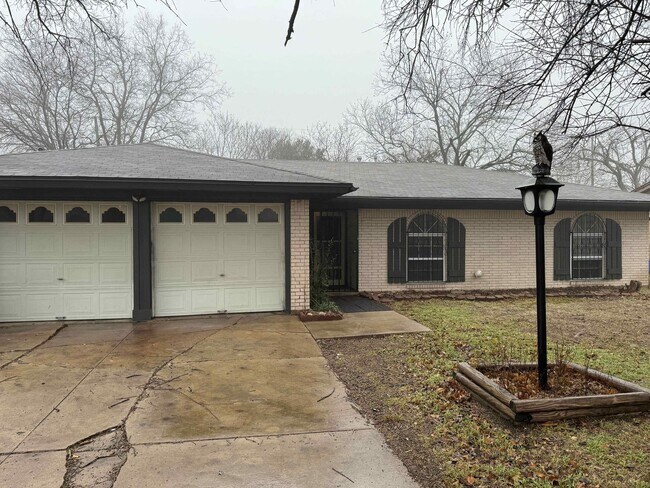 Photo - Charming 3 Bedroom, 2 Bath Home with 2-Car Garage & Large Fenced Yard