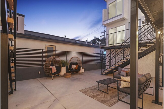 Photo - 1615 Electric Ave Unidad 7