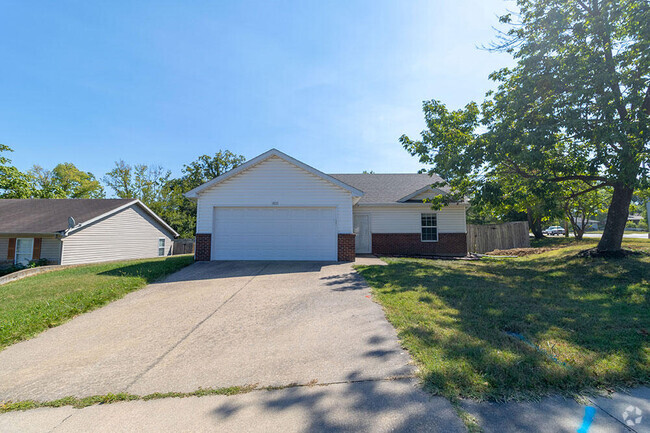 Building Photo - 1800 McAlester St Rental