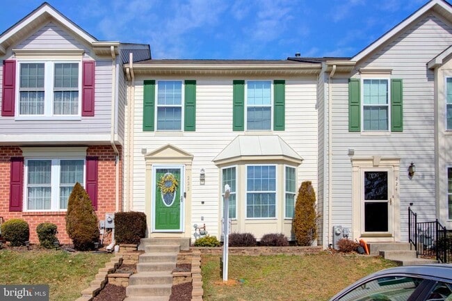 Photo - 222 Point to Point Square Townhome