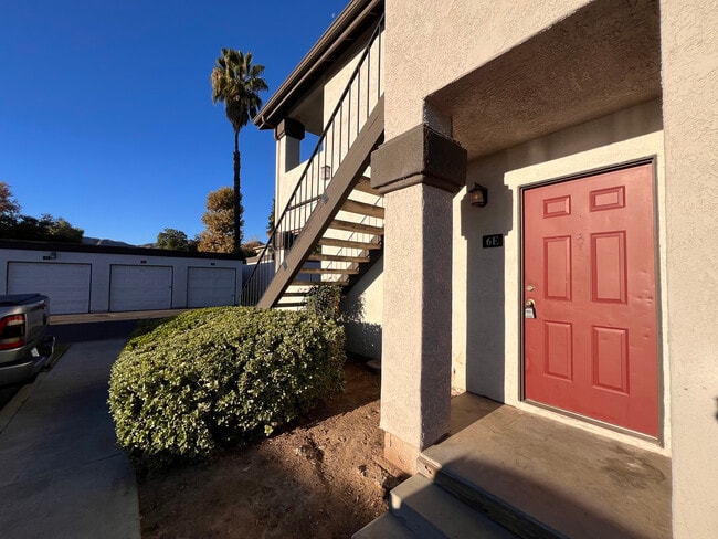 Photo - Lakeshore 6E