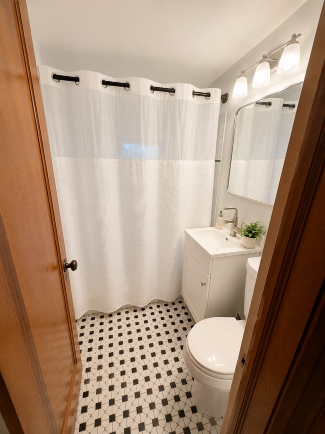 Photo - 1424 N 70th St