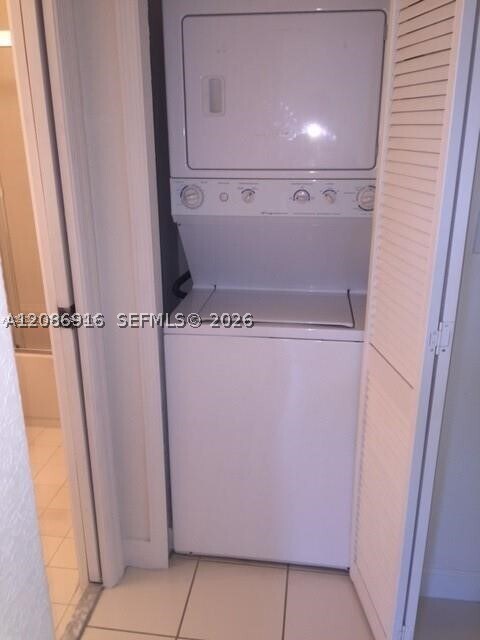 1658 SE 28th Ct Unit 105