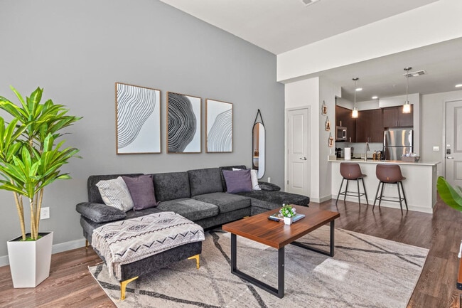 Photo - 711 W Broadway Rd Unidad ID1366982P