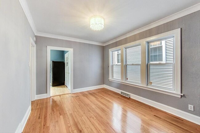 Photo - 1521 W Nelson St