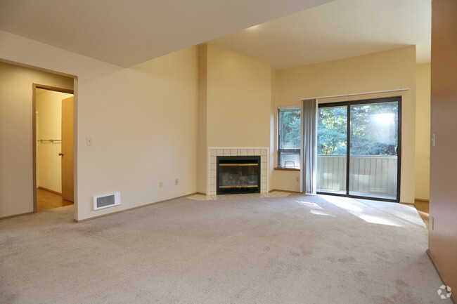 Living room vaulted ceilings - Inglewood Forest Apartments