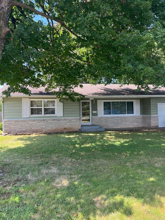 Photo - 2359 S Kings Ave