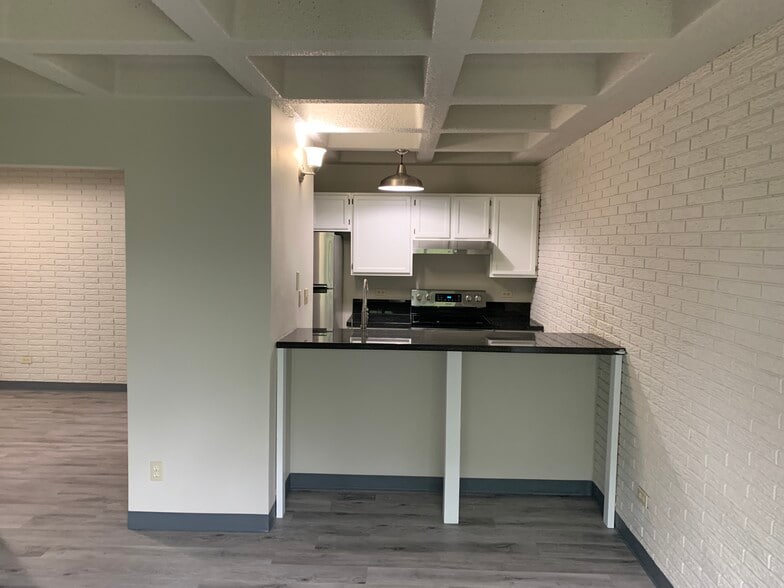 Kitchen, Stainless Steel Appliances