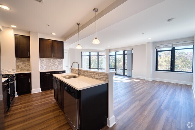 Building Photo - 1040 John F. Kennedy Blvd Unit 707 Rental