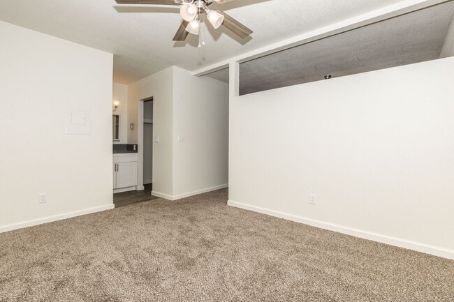 Photo - Garden Plaza Apartments