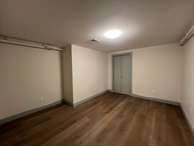 Photo - 160 Seabury St Unit 18