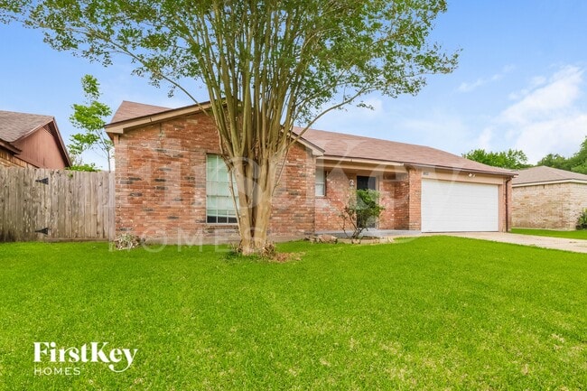 Photo - 13285 Lake Breeze Ln