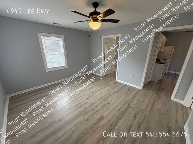 Photo - 4949 Lee Hwy