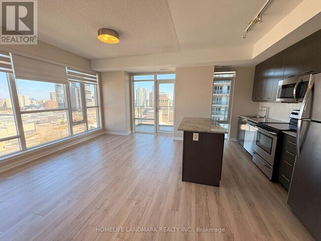 Photo - 360 Square One Dr Unité 1702