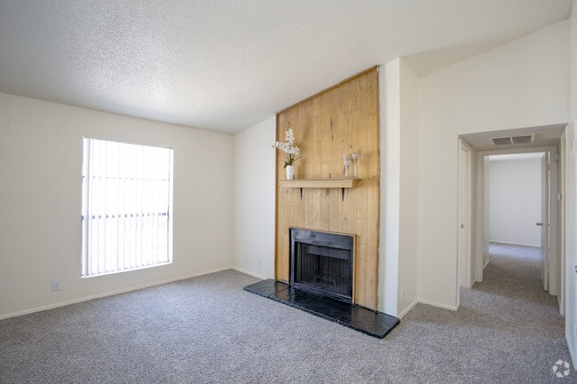 2Bd/1Bath