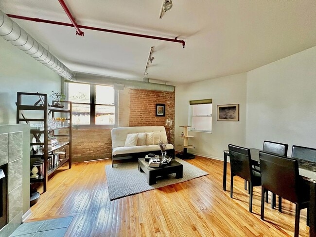 Photo - 1834 Ridge Ave