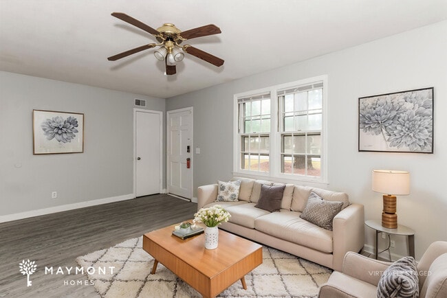 Photo - 1808 Laredo Dr