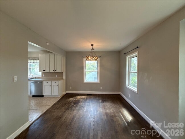 Photo - 2520 Brentwood Pl