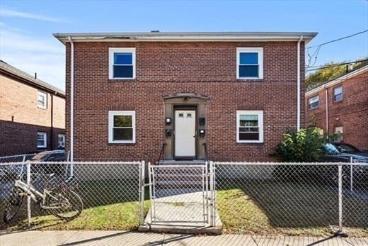 Building Photo - 19 Beechcroft St Unit 2