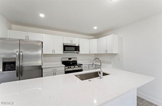 Photo - 5023 24th St SW