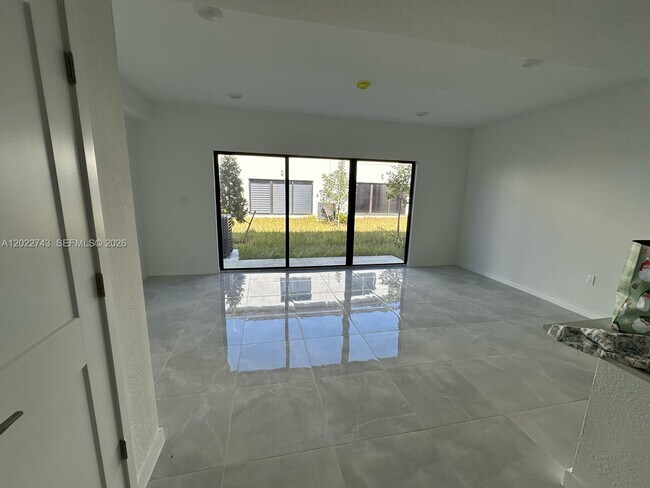 1310 NW 5th St
