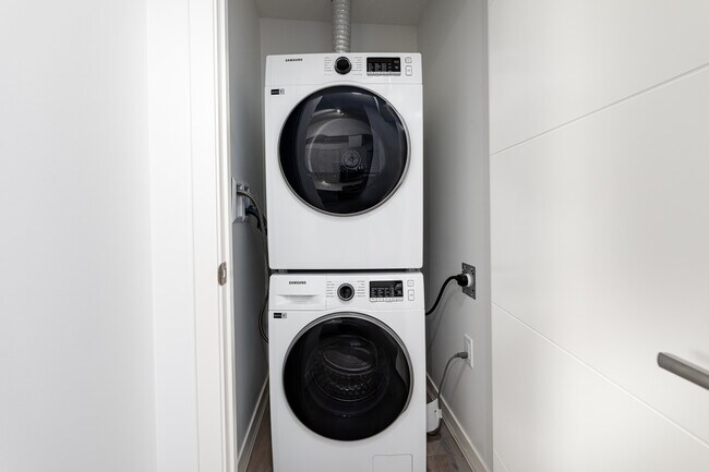 Photo - The Hat 122 Street