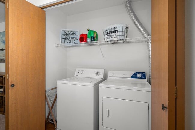 1x1 FP2 Washer and Dryer