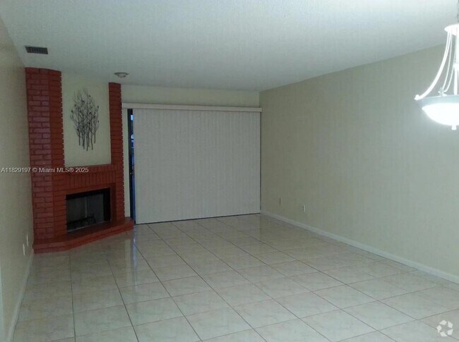 Building Photo - 200 Crosswinds Dr Unit C1 Rental